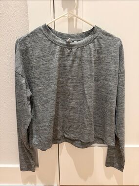 Zara Sage Green Long-Sleeve Lightweight Women's Crop Top